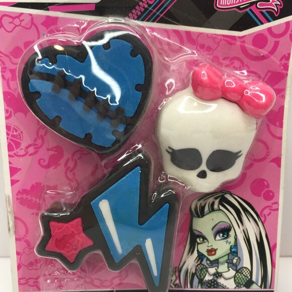 Monster High Collectible Set 3 Puzzle Eraser Heart Lightning Bolt Star Skull Bow - Picture 2 of 6